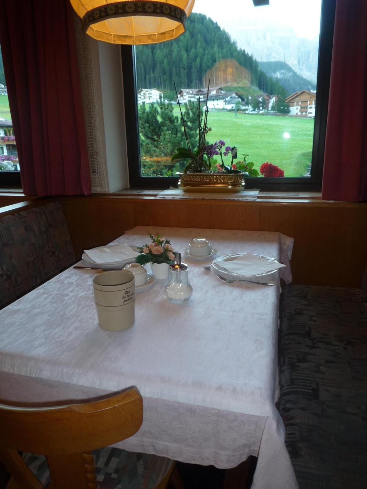 Hotel Garni Morene Selva di Val Gardena Exterior photo